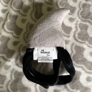 • NWOT Shark 🦈 Fin costume, S •